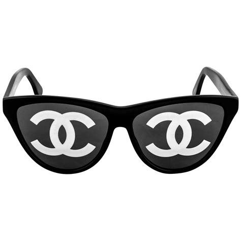 chanel sunglasses top logo